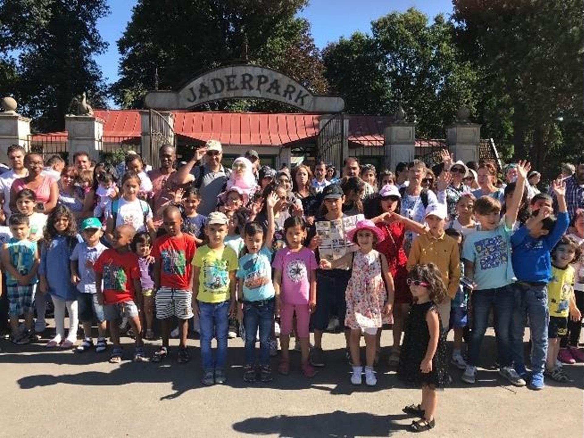 "Ein unvergesslicher Tag im Jaderpark! So viele glückliche Gesichter und tolle Erinnerungen. Ein Ausflug, der allen Beteiligten großen Spaß gemacht hat! "